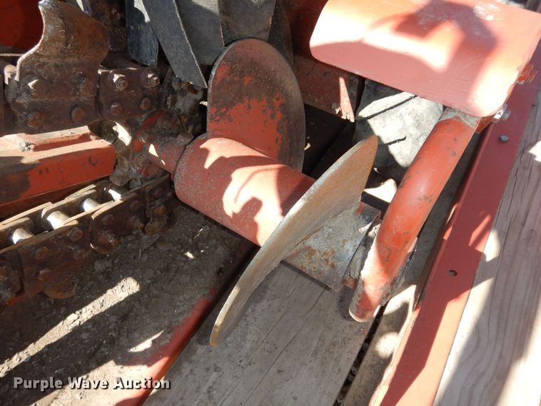 image for item DK1775 2007 Ditch Witch 1330  trencher