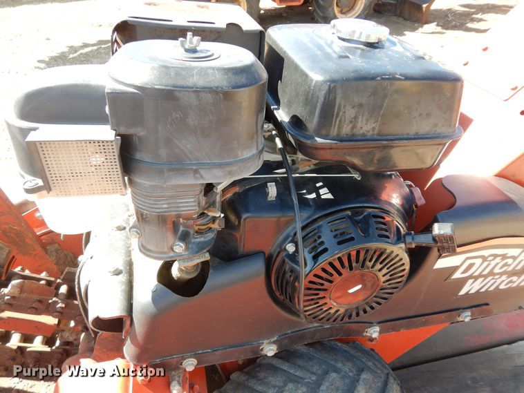 image for item DK1775 2007 Ditch Witch 1330  trencher