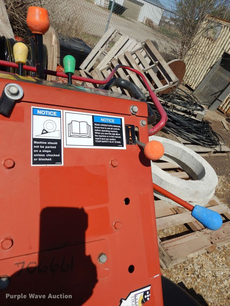 image for item DK1775 2007 Ditch Witch 1330  trencher