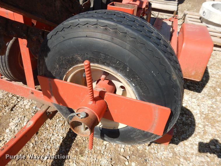 image for item DK1775 2007 Ditch Witch 1330  trencher