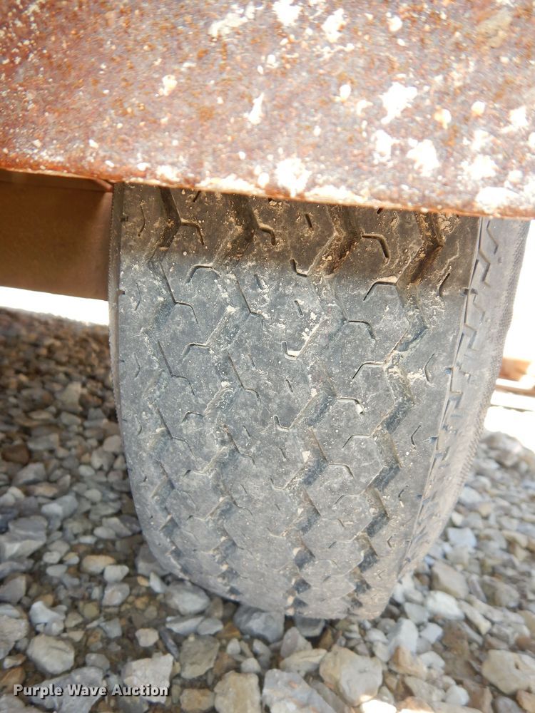 image for item DK1775 2007 Ditch Witch 1330  trencher