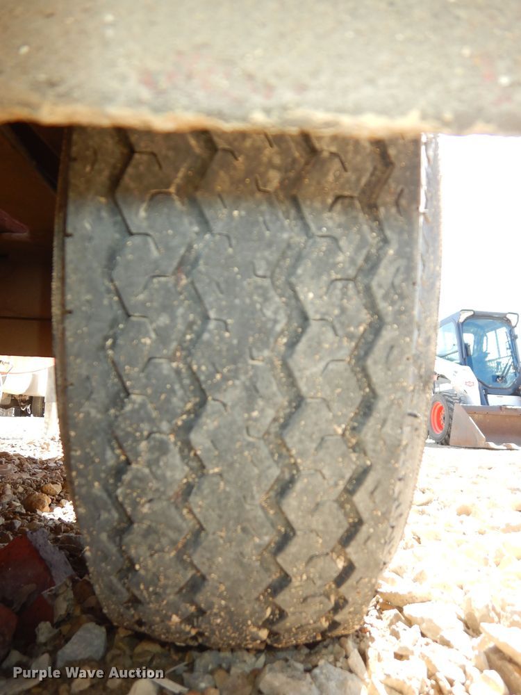 image for item DK1775 2007 Ditch Witch 1330  trencher