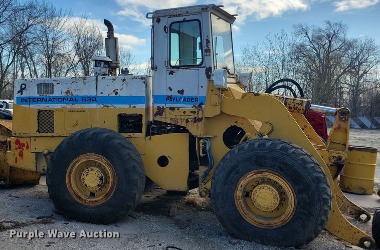 image for item DK5231 International 530  wheel loader