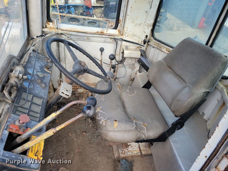 image for item DK5231 International 530  wheel loader