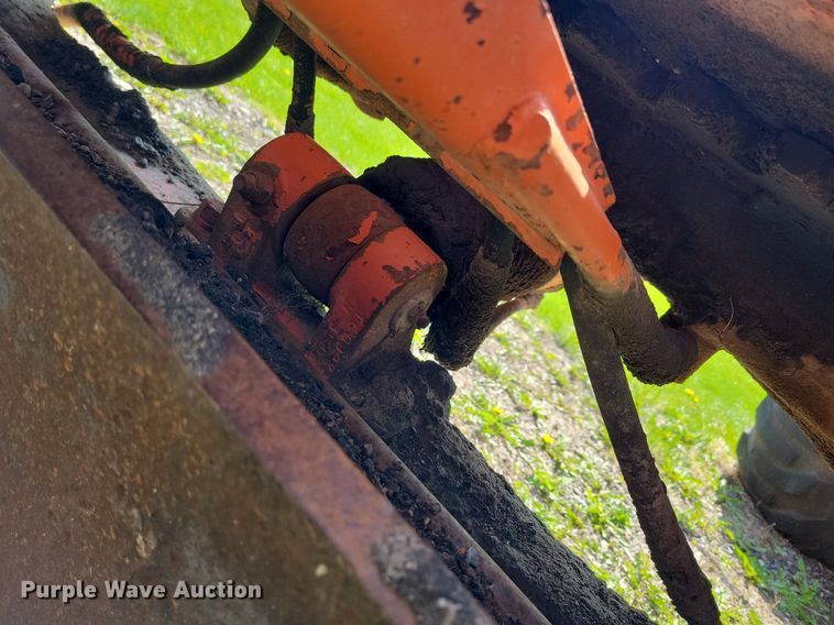 image for item DK5232 1983 John Deere 670A  motor grader