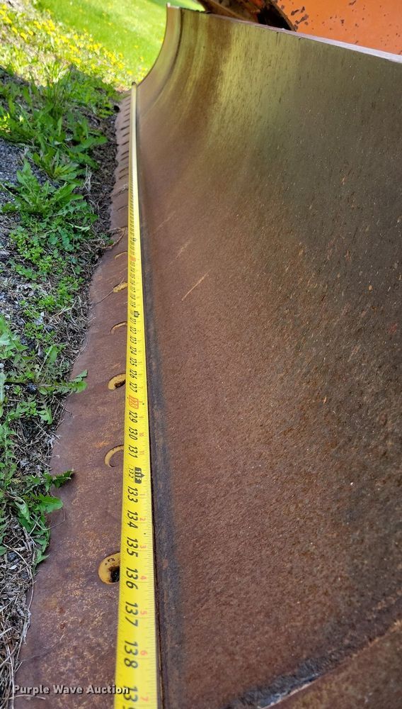 image for item DK5232 1983 John Deere 670A  motor grader