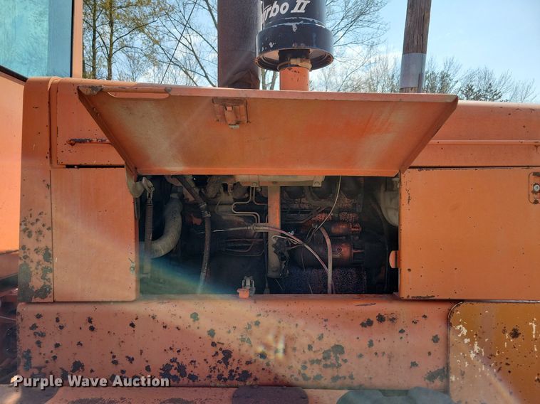 image for item DK5232 1983 John Deere 670A  motor grader