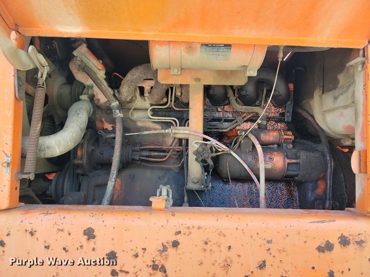 image for item DK5232 1983 John Deere 670A  motor grader