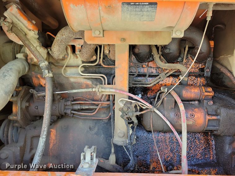 image for item DK5232 1983 John Deere 670A  motor grader