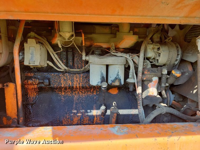 image for item DK5232 1983 John Deere 670A  motor grader