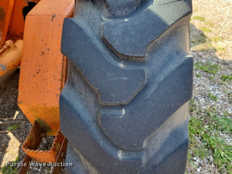 image for item DK5232 1983 John Deere 670A  motor grader