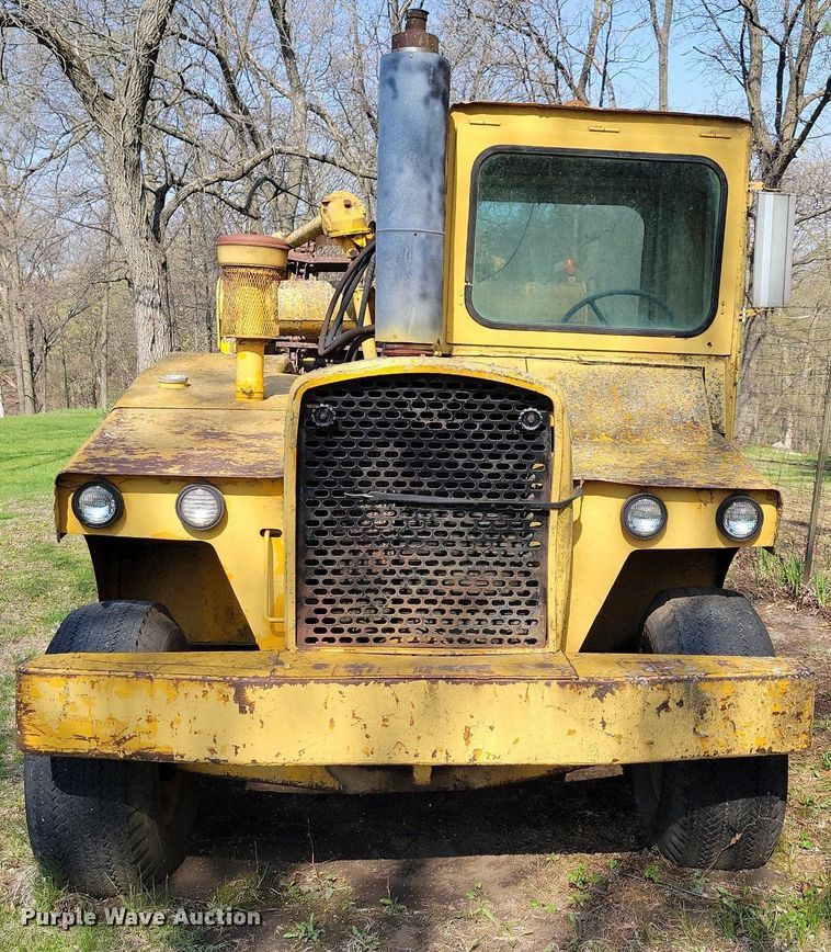 image for item DK5233 John Deere 760  elevating scraper