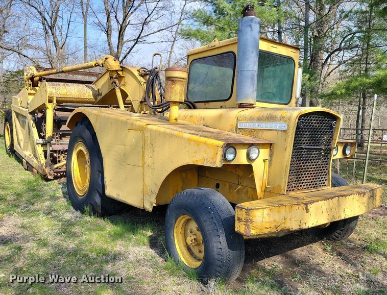 image for item DK5233 John Deere 760  elevating scraper