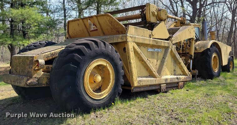 image for item DK5233 John Deere 760  elevating scraper