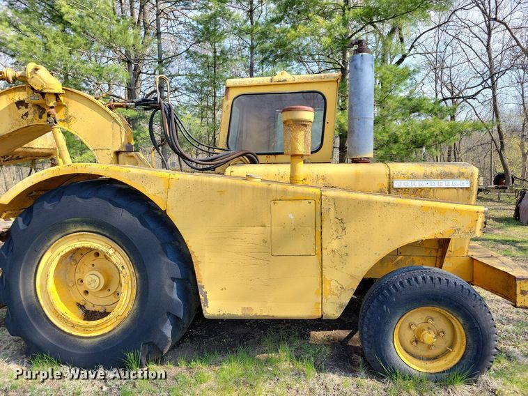 image for item DK5233 John Deere 760  elevating scraper