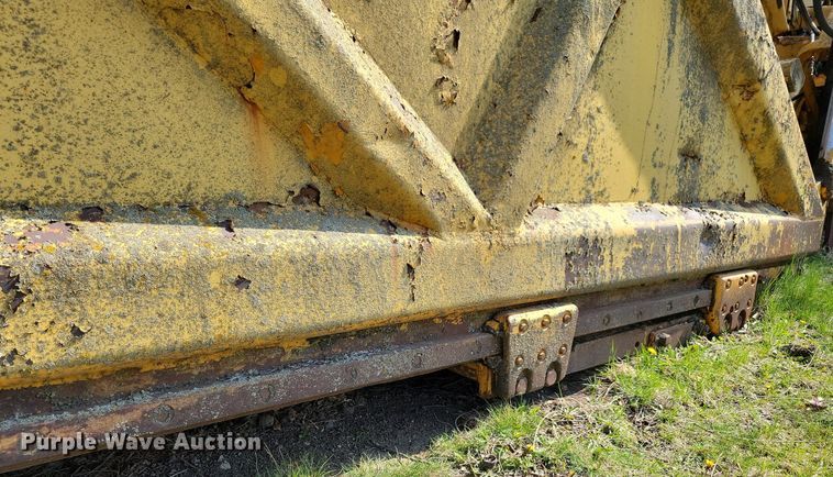 image for item DK5233 John Deere 760  elevating scraper