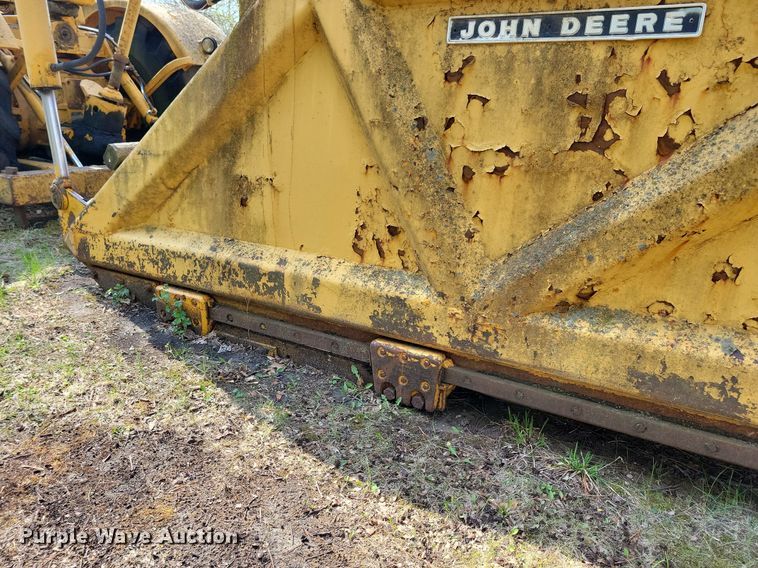 image for item DK5233 John Deere 760  elevating scraper