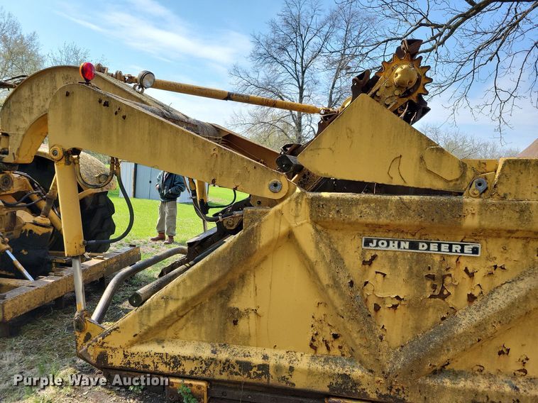 image for item DK5233 John Deere 760  elevating scraper