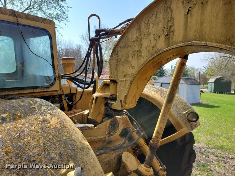 image for item DK5233 John Deere 760  elevating scraper