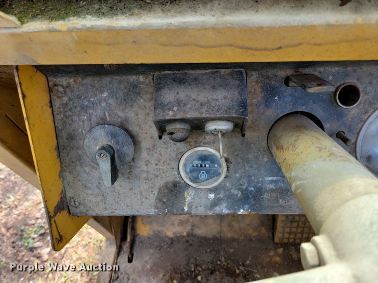 image for item DK5233 John Deere 760  elevating scraper