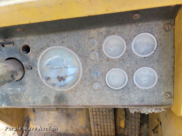 image for item DK5233 John Deere 760  elevating scraper