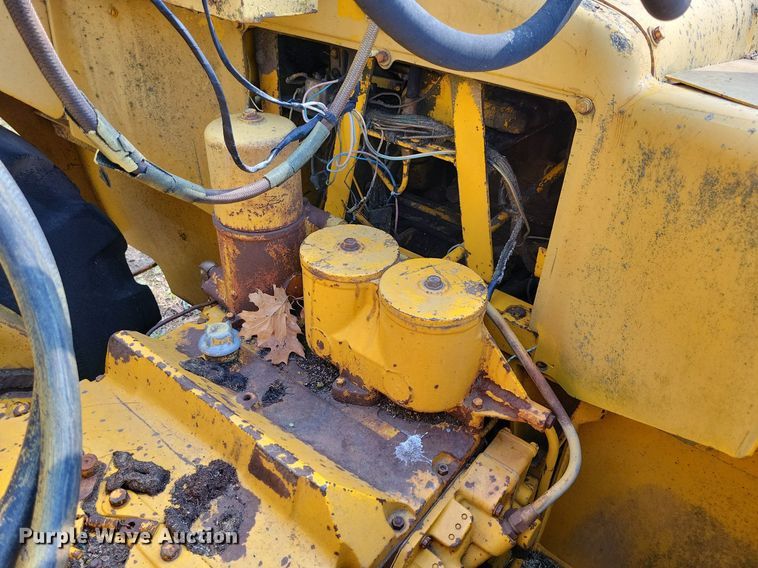 image for item DK5233 John Deere 760  elevating scraper