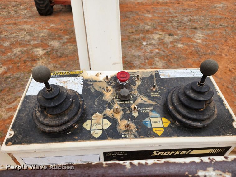 image for item DK6505 1998 Snorkelift Pro-66RDZ  boom lift