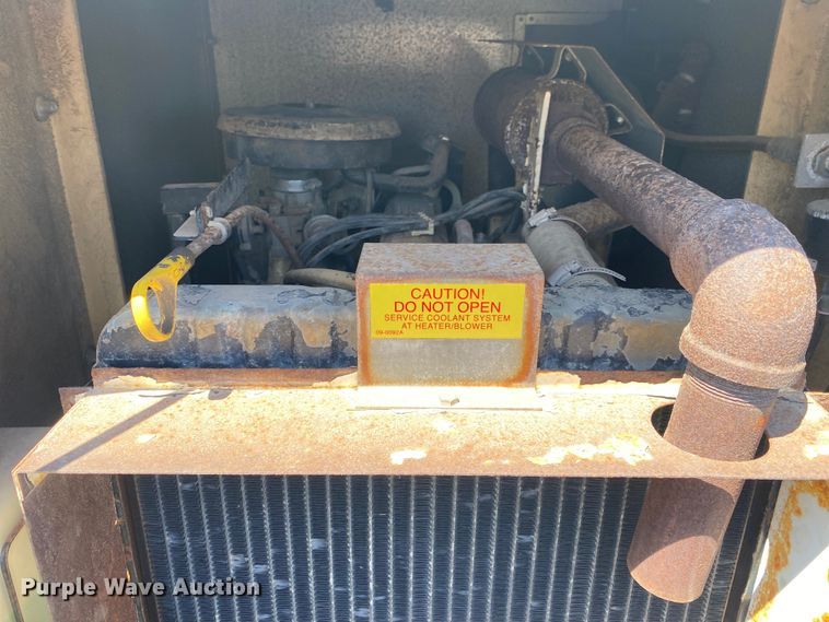 image for item DL7166 2000 Ford F350 Super Duty  utility bed pickup truck