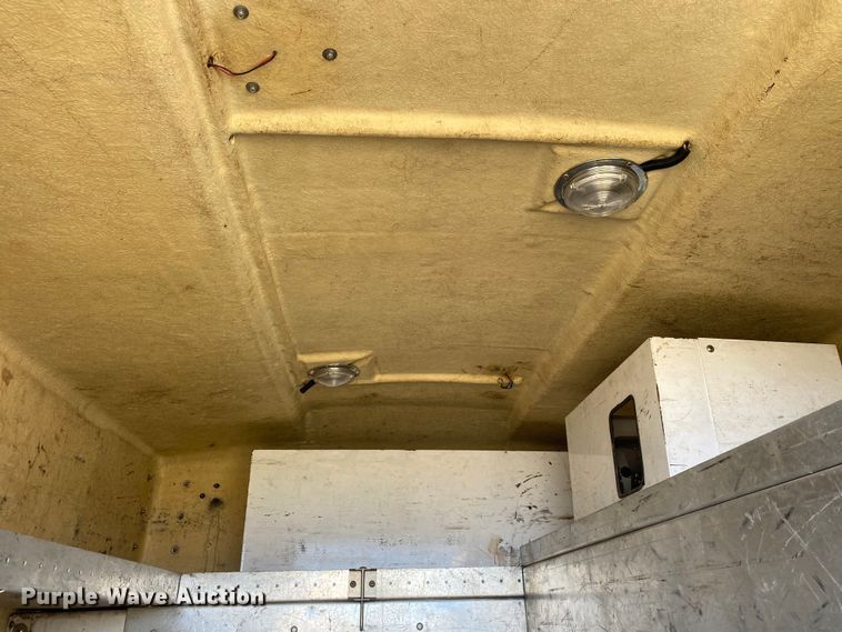 image for item DL7166 2000 Ford F350 Super Duty  utility bed pickup truck