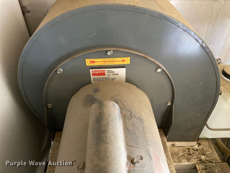 image for item DL7166 2000 Ford F350 Super Duty  utility bed pickup truck