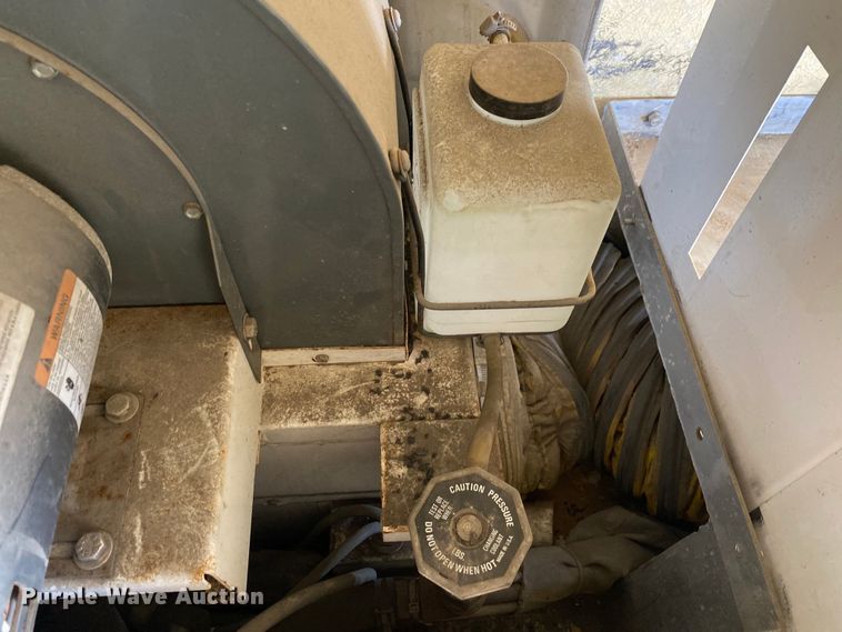 image for item DL7166 2000 Ford F350 Super Duty  utility bed pickup truck