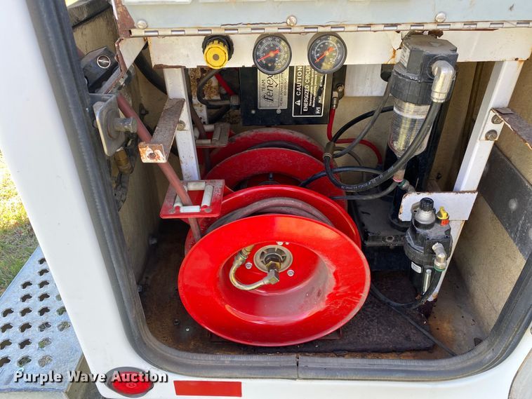 image for item DL7166 2000 Ford F350 Super Duty  utility bed pickup truck