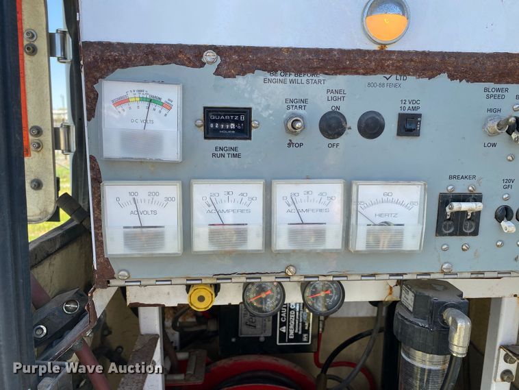 image for item DL7166 2000 Ford F350 Super Duty  utility bed pickup truck