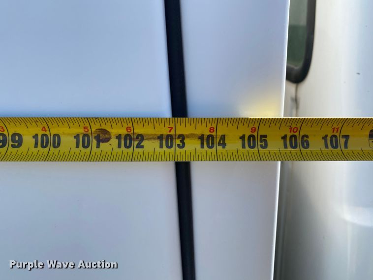 image for item DL7166 2000 Ford F350 Super Duty  utility bed pickup truck