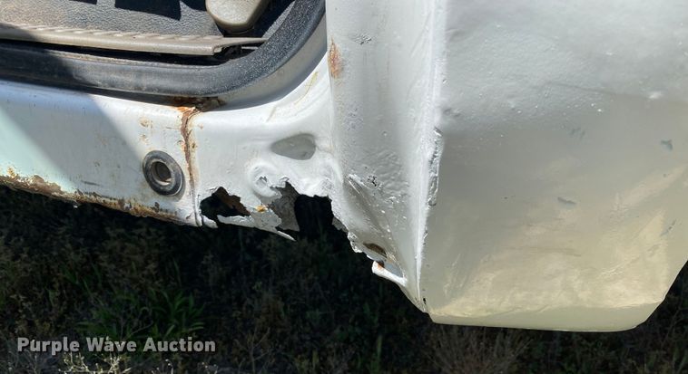 image for item DL7166 2000 Ford F350 Super Duty  utility bed pickup truck