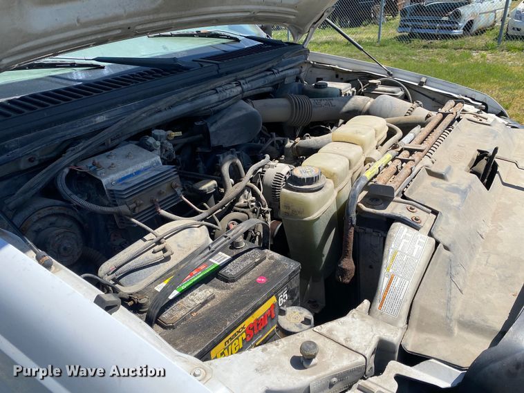 image for item DL7166 2000 Ford F350 Super Duty  utility bed pickup truck