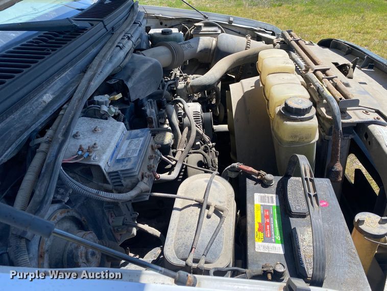 image for item DL7166 2000 Ford F350 Super Duty  utility bed pickup truck