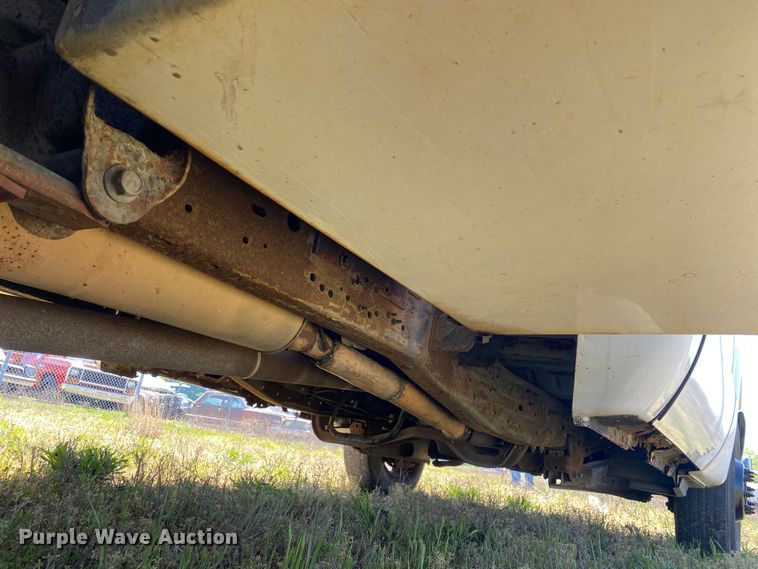 image for item DL7166 2000 Ford F350 Super Duty  utility bed pickup truck