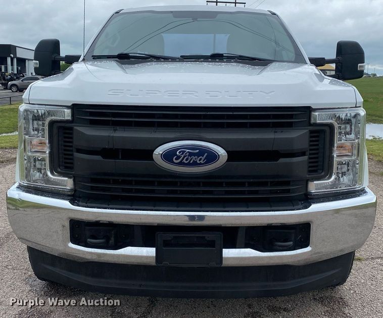 image for item DL7179 2018 Ford F250  Super Duty  SuperCab utility bed pickup truck