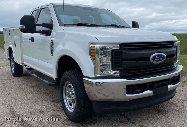 image for item DL7179 2018 Ford F250  Super Duty  SuperCab utility bed pickup truck