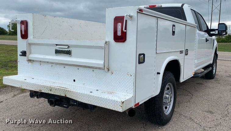 image for item DL7179 2018 Ford F250  Super Duty  SuperCab utility bed pickup truck