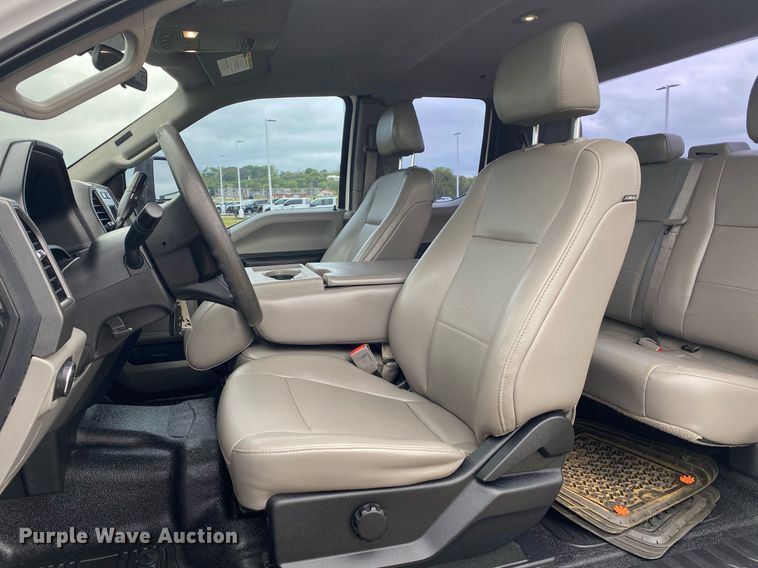 image for item DL7179 2018 Ford F250  Super Duty  SuperCab utility bed pickup truck