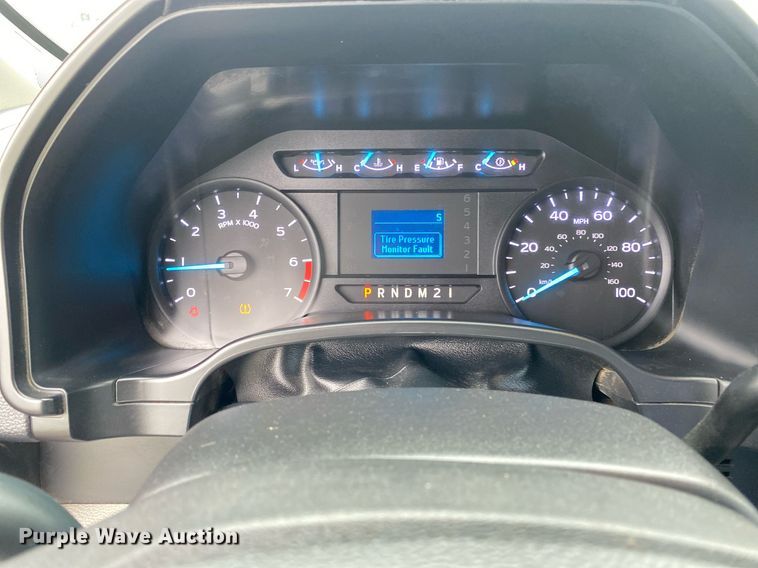 image for item DL7179 2018 Ford F250  Super Duty  SuperCab utility bed pickup truck