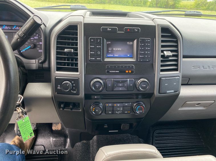 image for item DL7179 2018 Ford F250  Super Duty  SuperCab utility bed pickup truck