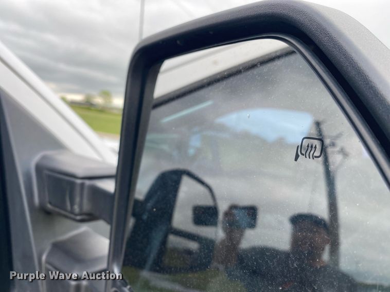 image for item DL7179 2018 Ford F250  Super Duty  SuperCab utility bed pickup truck