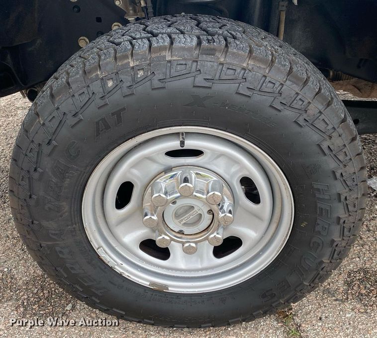 image for item DL7179 2018 Ford F250  Super Duty  SuperCab utility bed pickup truck