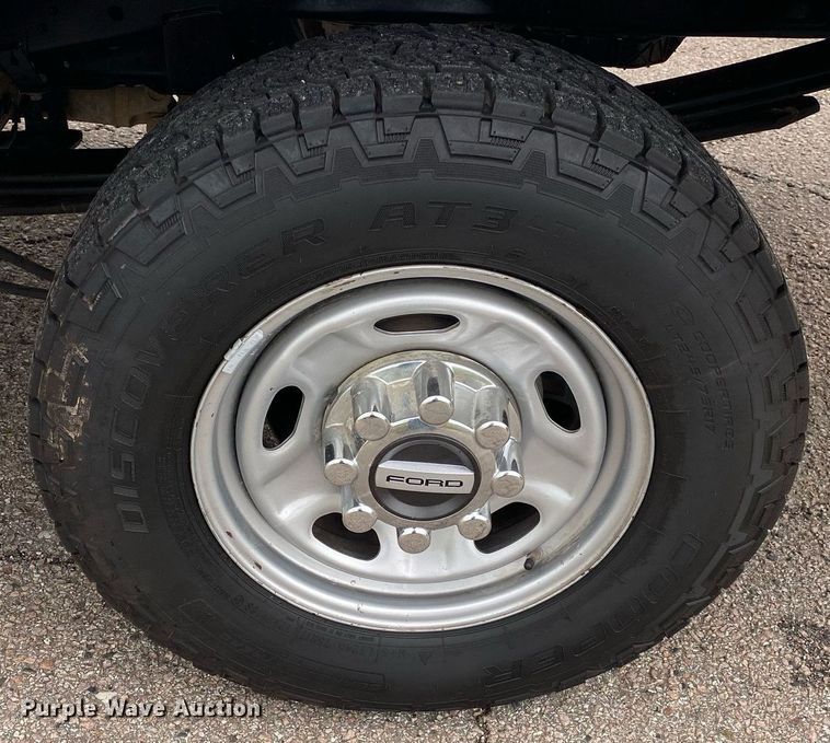 image for item DL7179 2018 Ford F250  Super Duty  SuperCab utility bed pickup truck