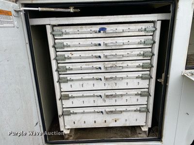 image for item DL7181 2017 Ford  F350 Super Duty  Crew Cab utility bed pickup truck