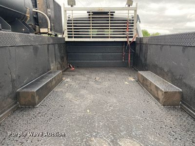 image for item DL7181 2017 Ford  F350 Super Duty  Crew Cab utility bed pickup truck