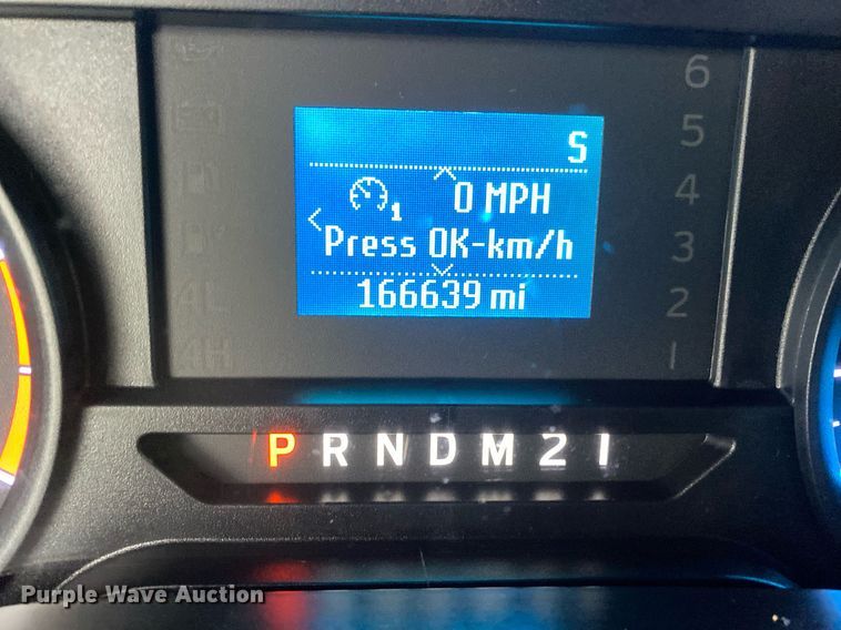 image for item DL7181 2017 Ford  F350 Super Duty  Crew Cab utility bed pickup truck